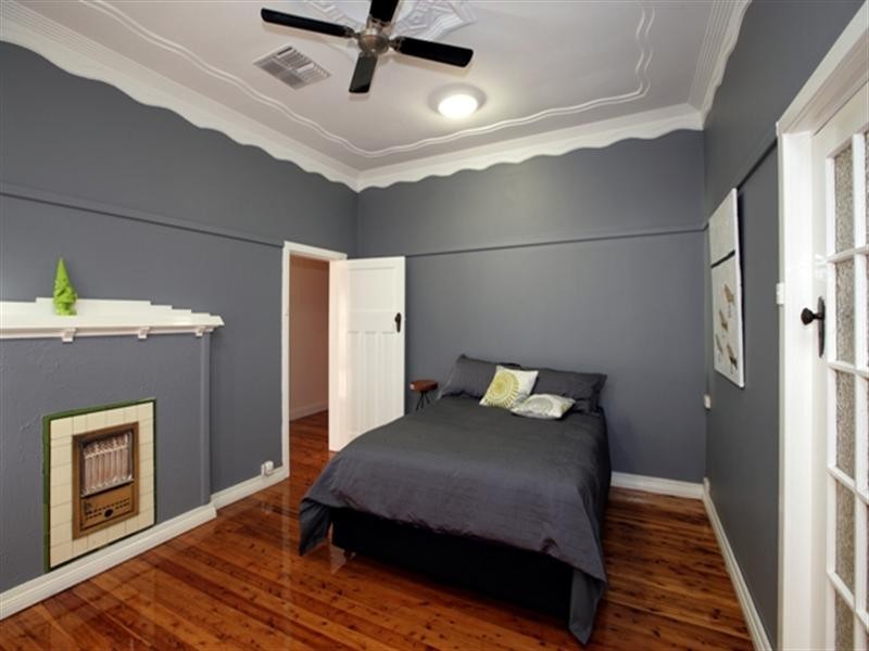 13 Edmondson Street, Turvey Park NSW 2650