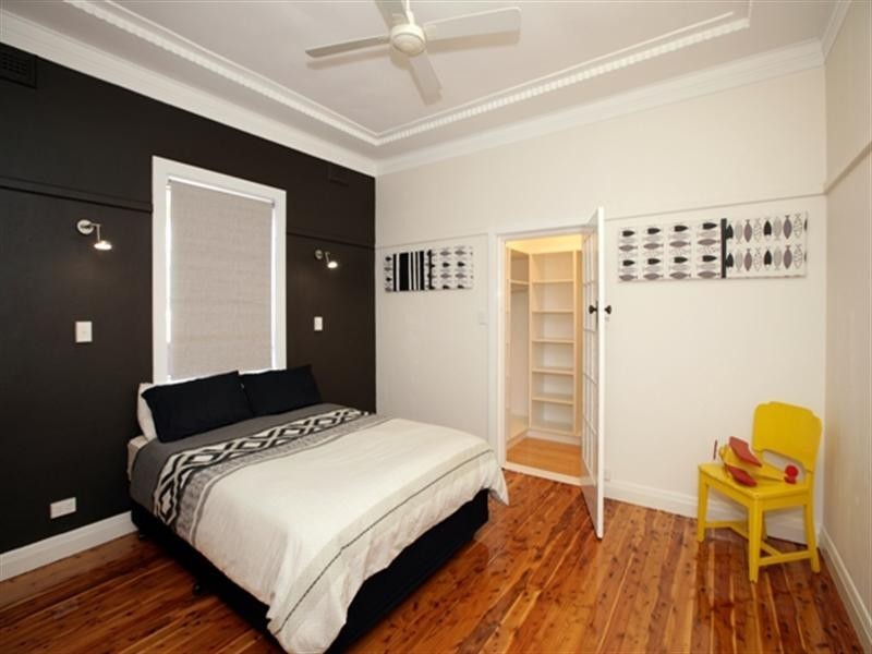 13 Edmondson Street, Turvey Park NSW 2650