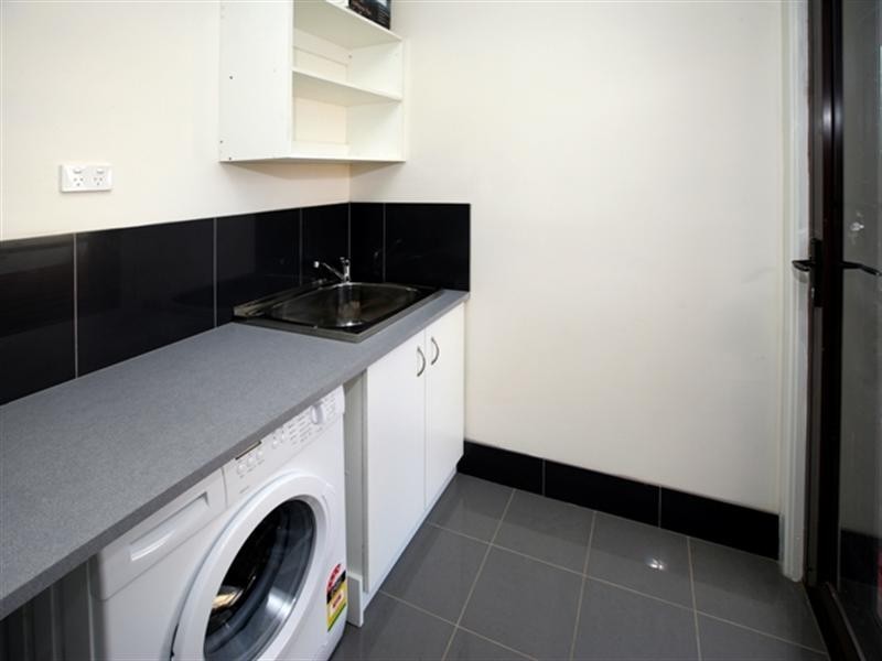 13 Edmondson Street, Turvey Park NSW 2650