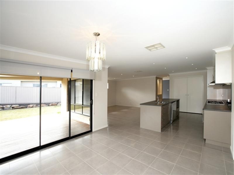 54 Stirling Bourlevard, Tatton NSW 2650