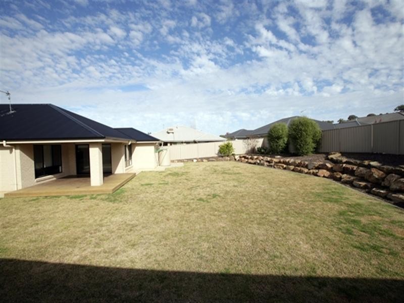 54 Stirling Bourlevard, Tatton NSW 2650