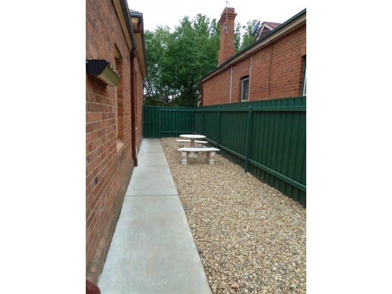 60 Best Street, Wagga Wagga NSW 2650