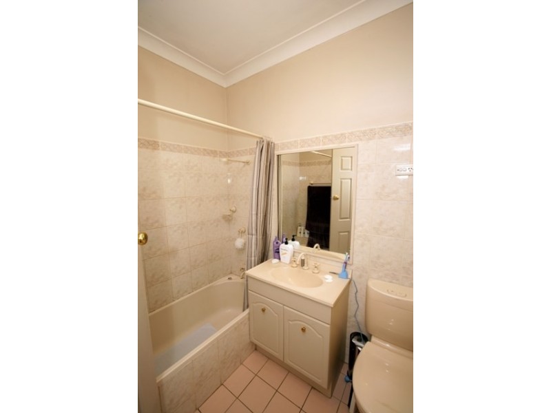 77 Phillip Avenue, Wagga Wagga NSW 2650