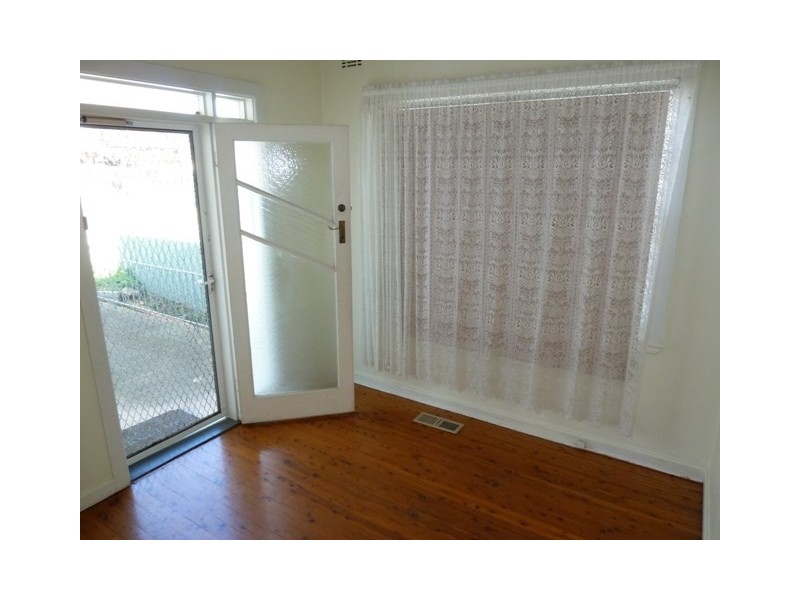 22 Sunshine Avenue, Wagga Wagga NSW 2650