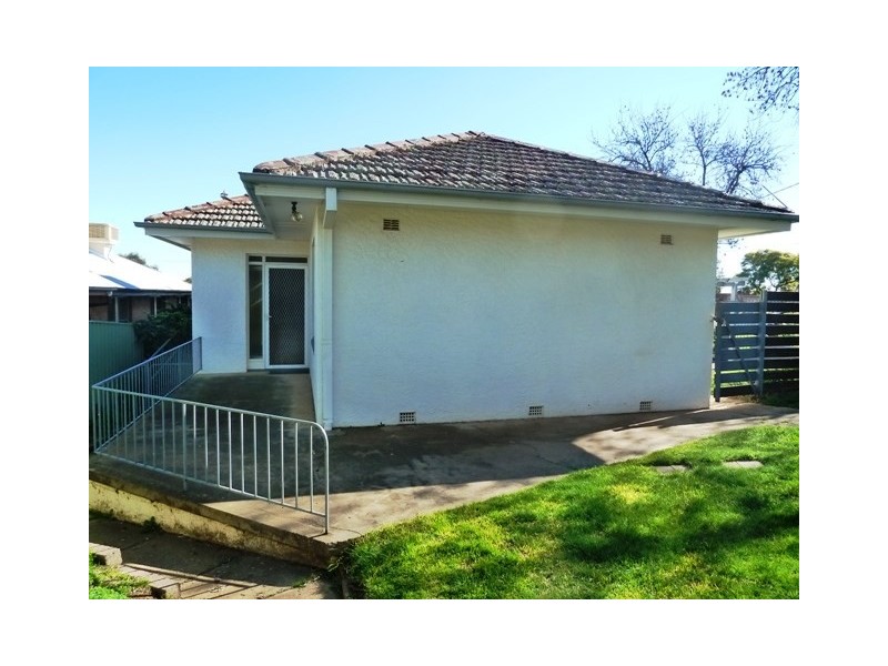 22 Sunshine Avenue, Wagga Wagga NSW 2650