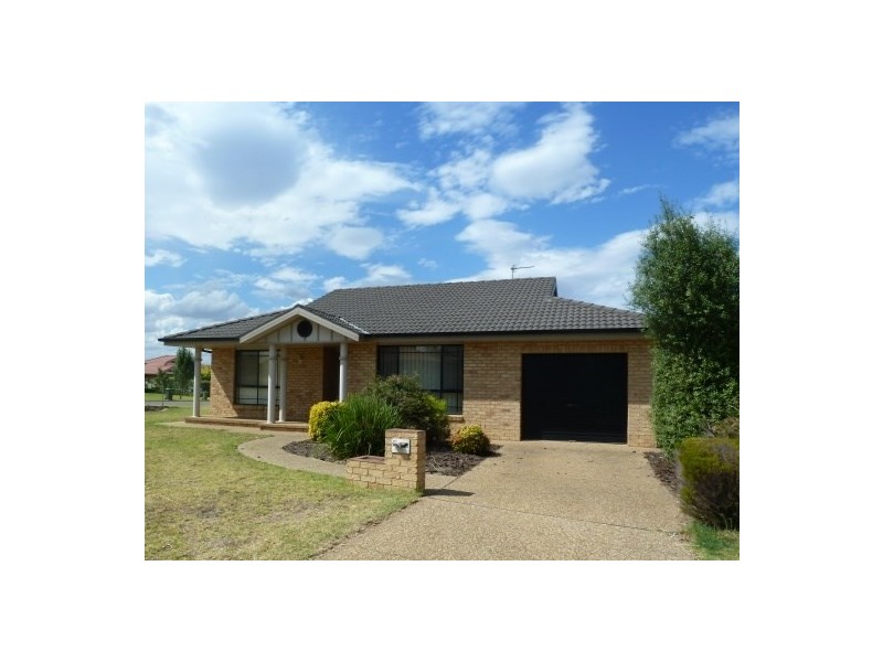 1/50 Kimba Drive, Wagga Wagga NSW 2650