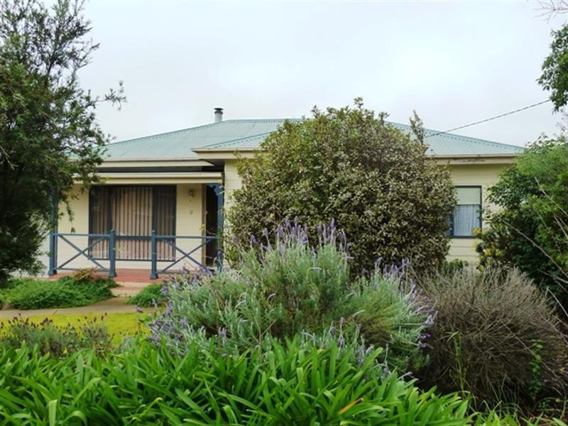 9 Ceduna Avenue, Wagga Wagga NSW 2650