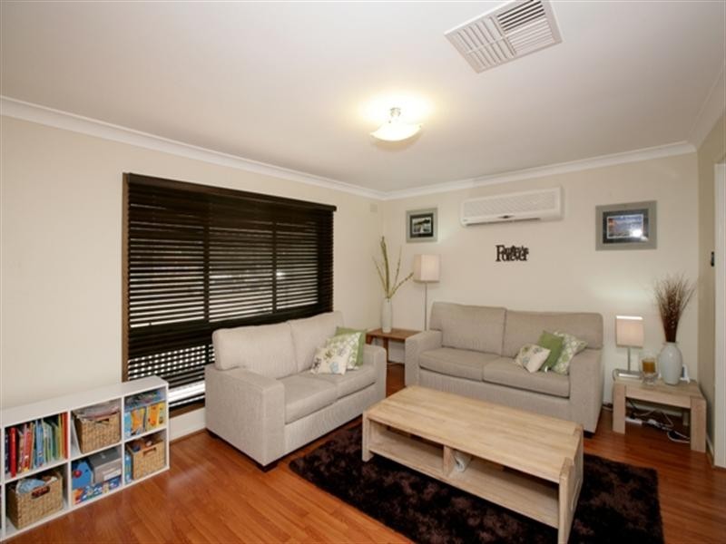 455 Lake Albert Road, Lake Albert NSW 2650