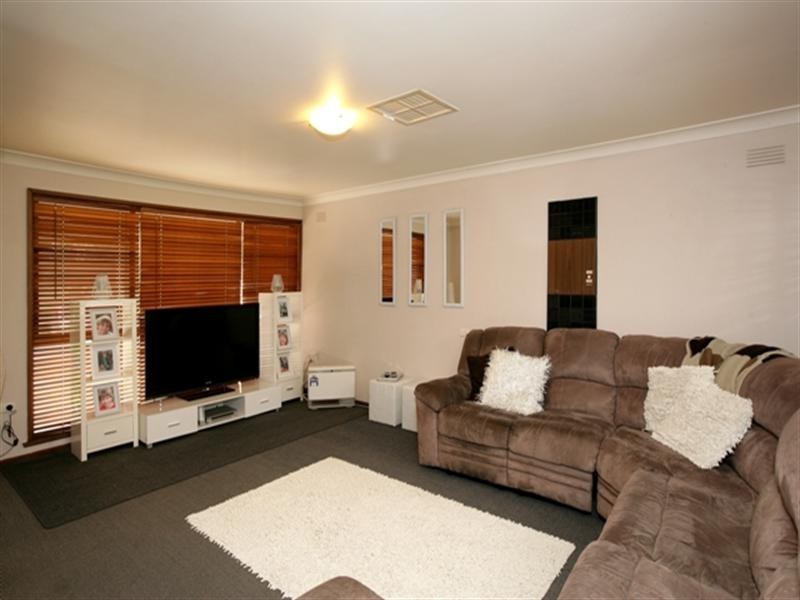 36 Maher Street, Tolland NSW 2650