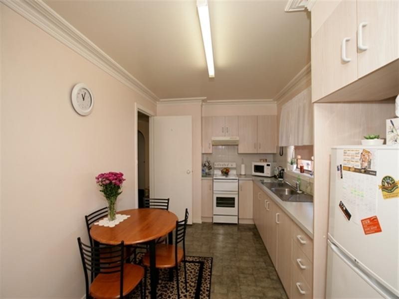 2/4 Bulolo Street, Ashmont NSW 2650