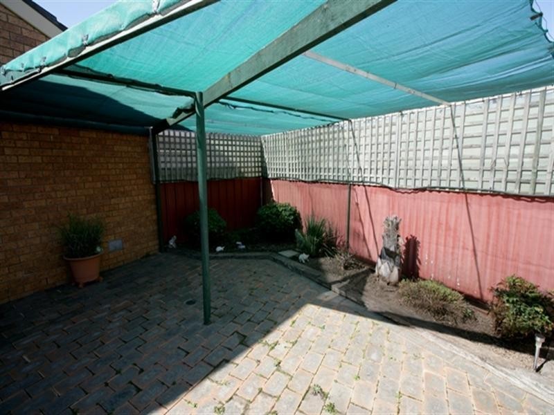 2/4 Bulolo Street, Ashmont NSW 2650