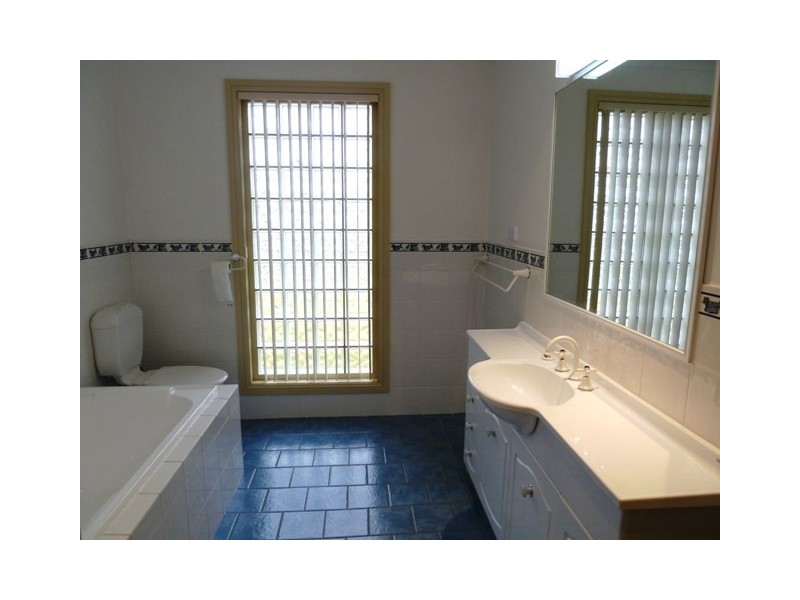 78 Paldi Crescent, Glenfield Park NSW 2650