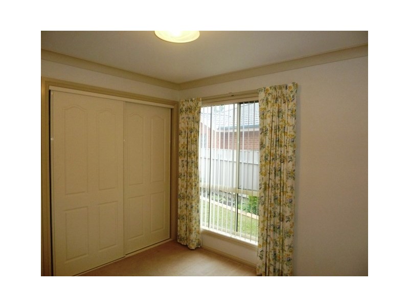 78 Paldi Crescent, Glenfield Park NSW 2650