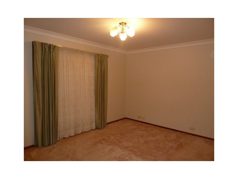 35 Brooklyn Drive, Wagga Wagga NSW 2650