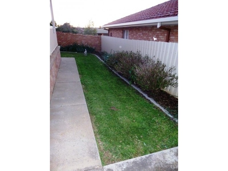 35 Brooklyn Drive, Wagga Wagga NSW 2650