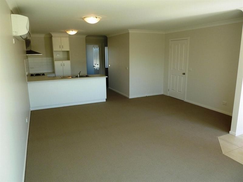 8/10 Mirrul Street, Wagga Wagga NSW 2650