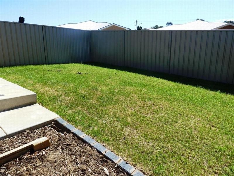 8/10 Mirrul Street, Wagga Wagga NSW 2650