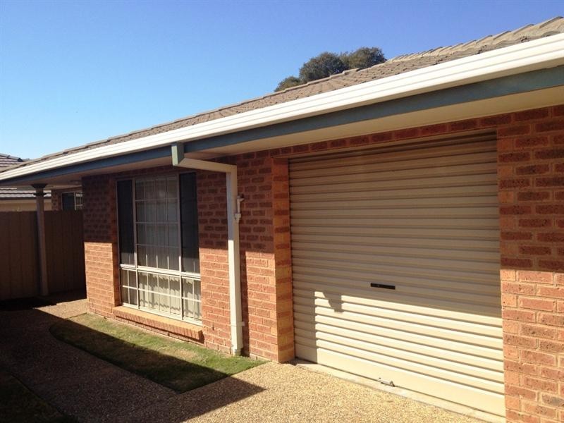 2/1 Jennifer Place, Wagga Wagga NSW 2650