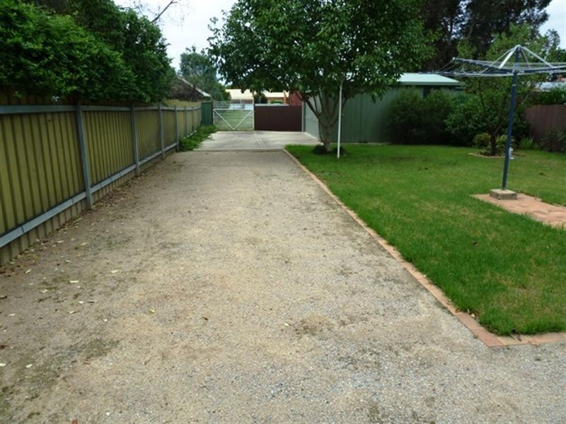81 Beckwith Street, Wagga Wagga NSW 2650