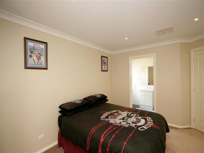 59 Yarrawah Crescent, Bourkelands NSW 2650