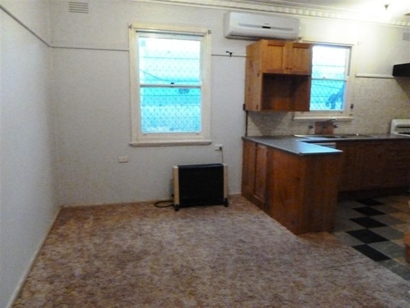 132 Meadow Street, Wagga Wagga NSW 2650