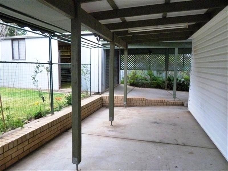 132 Meadow Street, Wagga Wagga NSW 2650