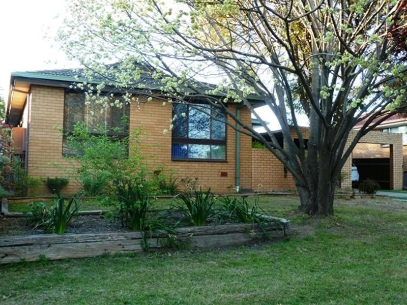 6 Alldis Place, Wagga Wagga NSW 2650