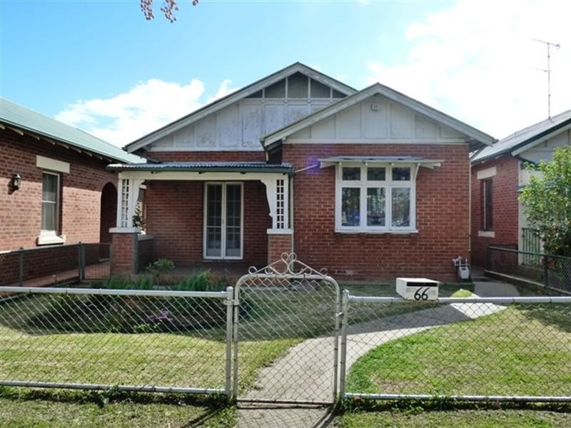 66 Peter Street, Wagga Wagga NSW 2650
