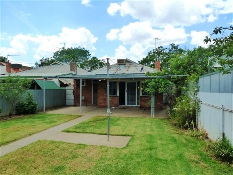 66 Peter Street, Wagga Wagga NSW 2650