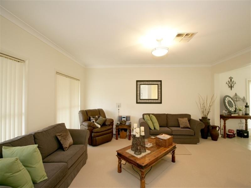 10 Centenary Drive, Marrar NSW 2652