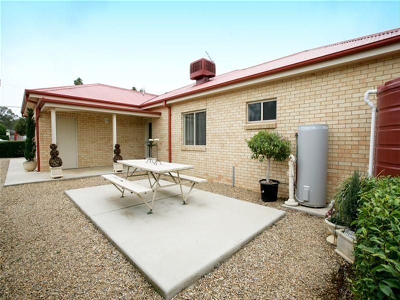 10 Centenary Drive, Marrar NSW 2652