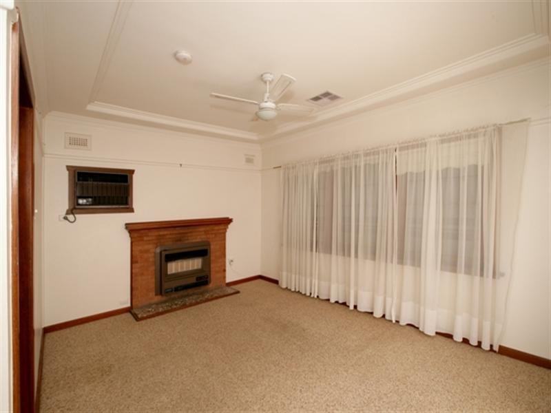 81 Beckwith Street, Wagga Wagga NSW 2650