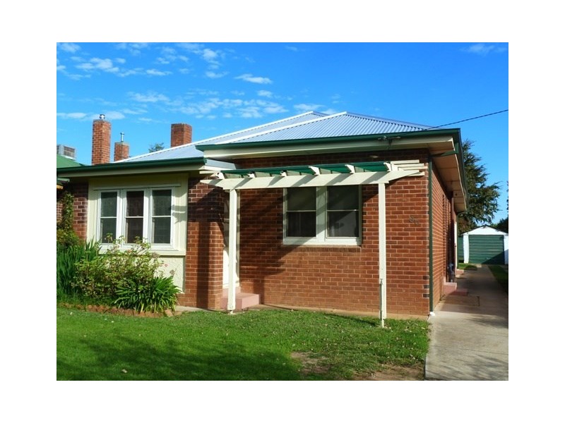 30 Dalton Street, Wagga Wagga NSW 2650