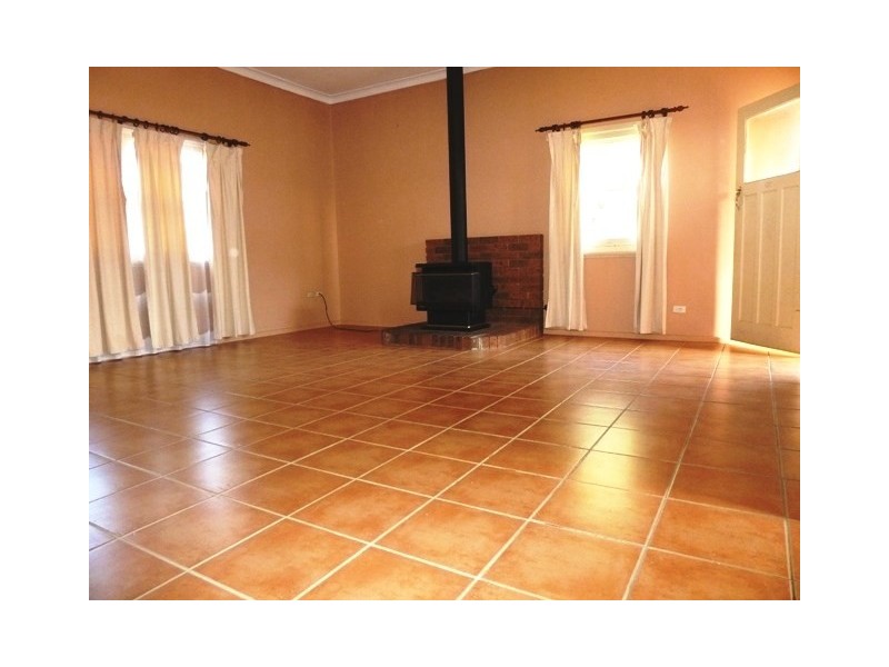 30 Dalton Street, Wagga Wagga NSW 2650