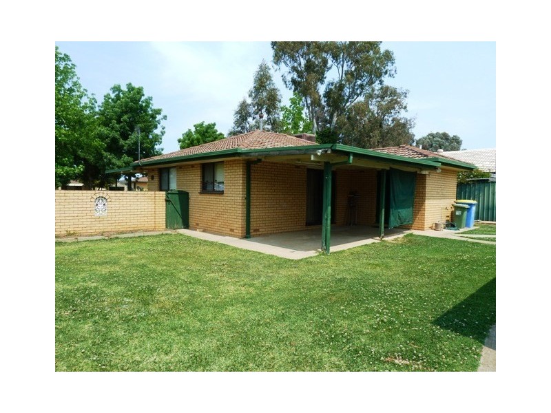 51 Jasmin Crescent, Lake Albert NSW 2650