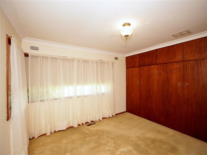 71 Meadow Street, Kooringal NSW 2650