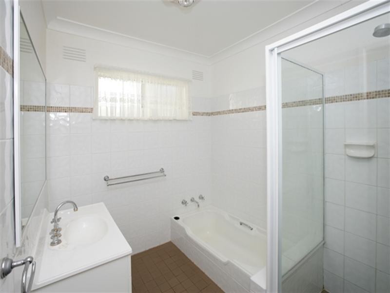 71 Meadow Street, Kooringal NSW 2650