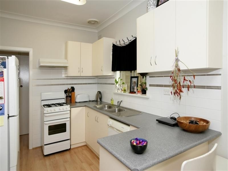 45 Tichborne Crescent, Kooringal NSW 2650