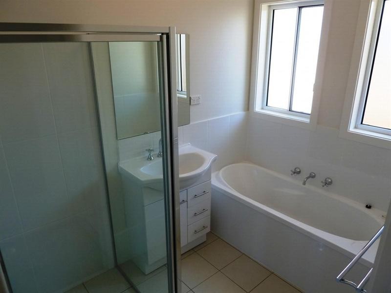 1/10 Mirrul Street, Wagga Wagga NSW 2650