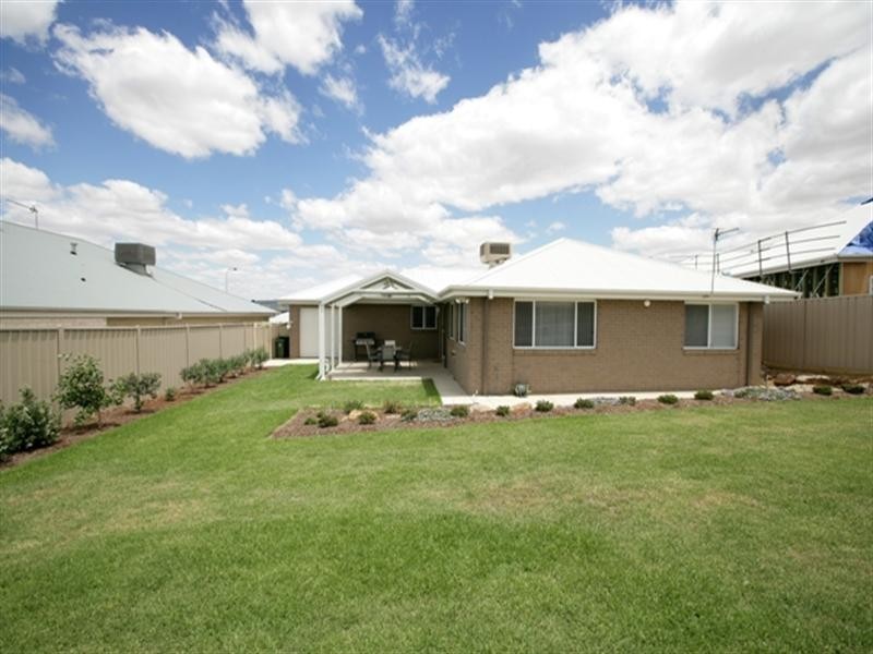 64 Brindabella Drive, Tatton NSW 2650
