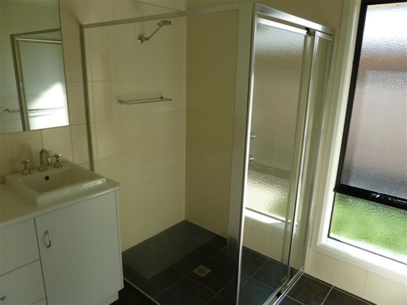 69 Stirling Boulevard, Wagga Wagga NSW 2650