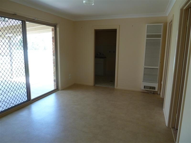 19 Hargrave Avenue, Wagga Wagga NSW 2650