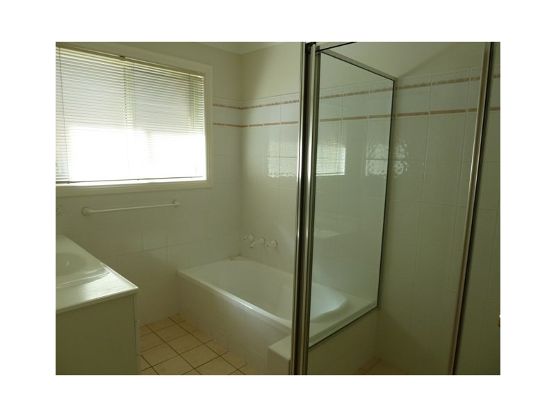 6 Wilton Street, Wagga Wagga NSW 2650