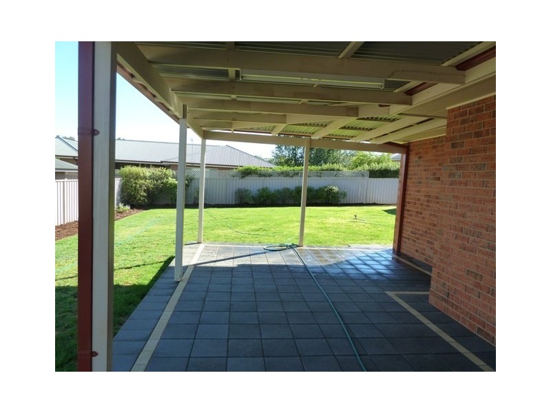 6 Wilton Street, Wagga Wagga NSW 2650