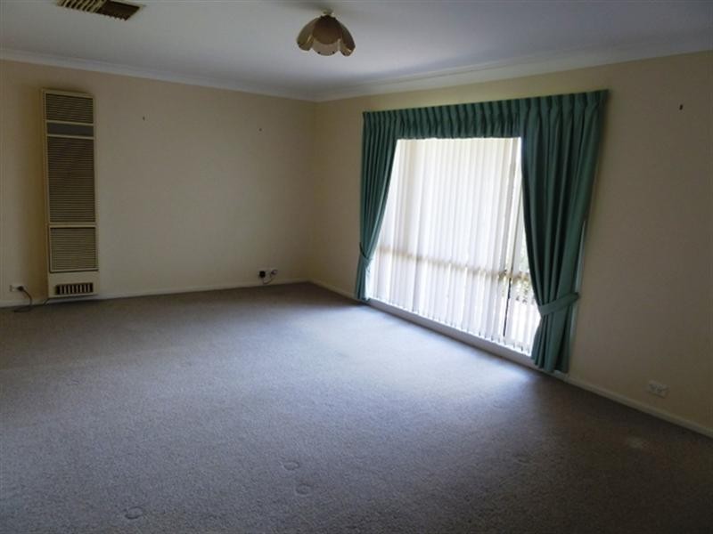 15 Kurrajong Avenue, Forest Hill NSW 2651