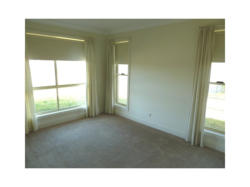 1/2 Madin Place, Wagga Wagga NSW 2650