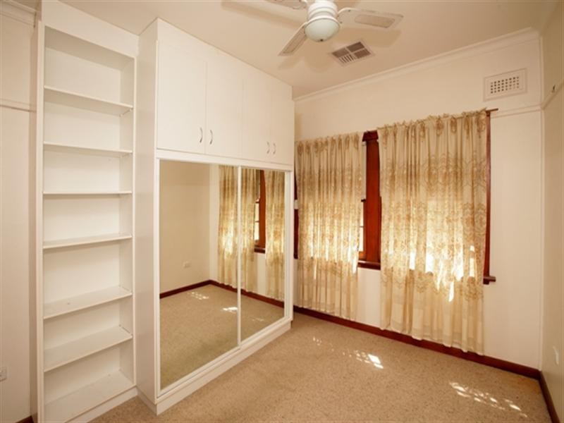 81 Beckwith Street, Wagga Wagga NSW 2650