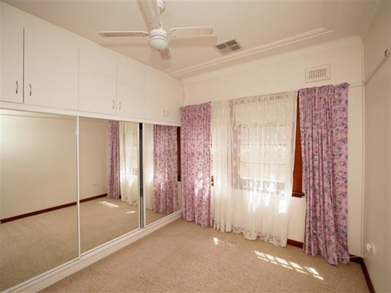 81 Beckwith Street, Wagga Wagga NSW 2650