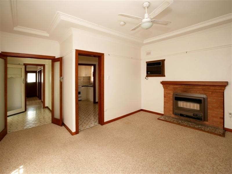 81 Beckwith Street, Wagga Wagga NSW 2650