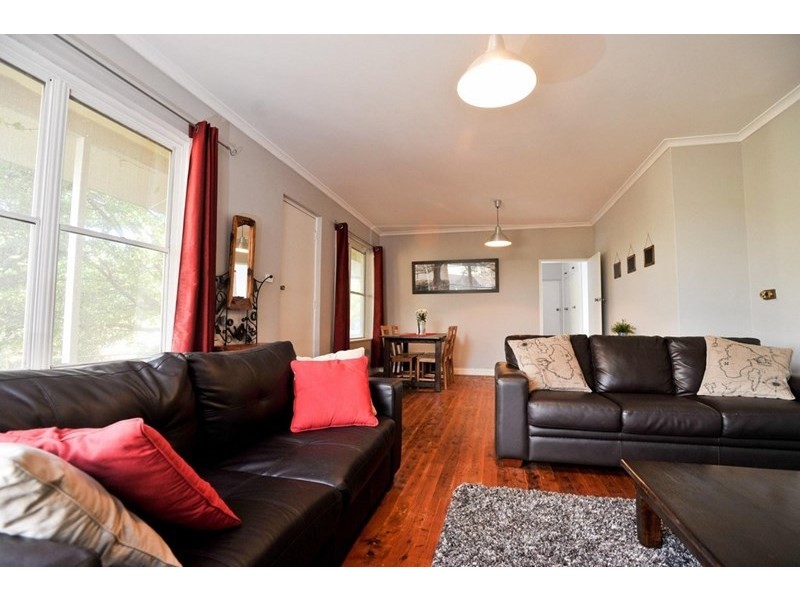 32 Rudd Street, Wagga Wagga NSW 2650